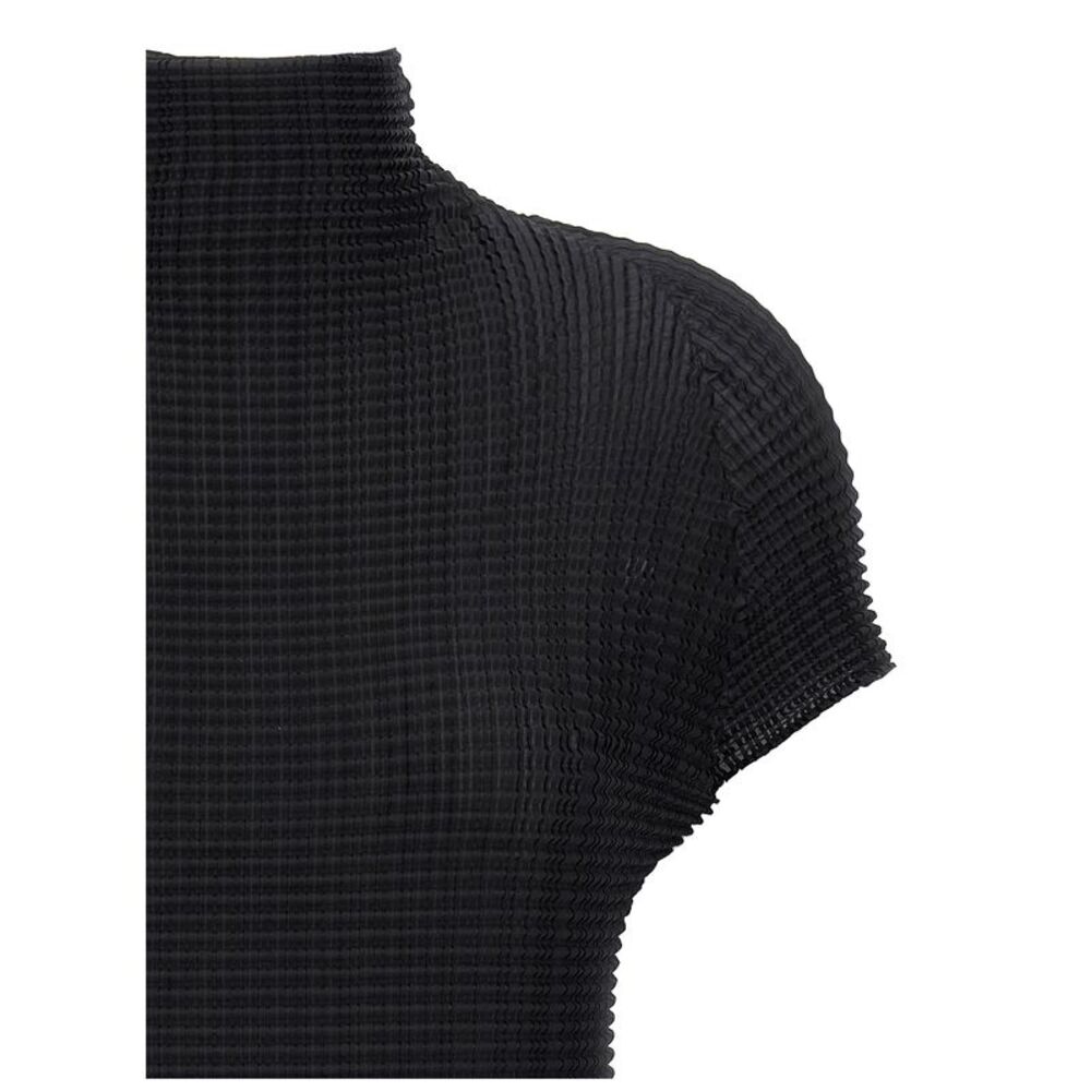 Issey Miyake Women 'Wooly Pleats-56' T-Shirt - Picture 3 of 4